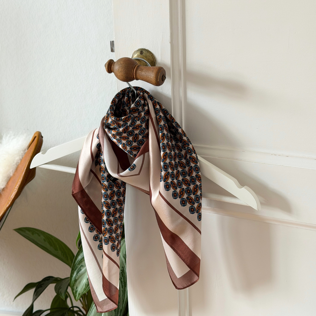 Sidenscarf | Brown and Beige Mix | 68 cm