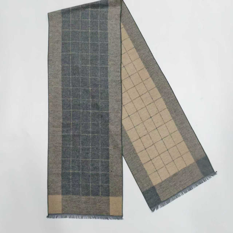 Borstad Siden Halsduk – 100% Mulberry Siden | Nordic Check