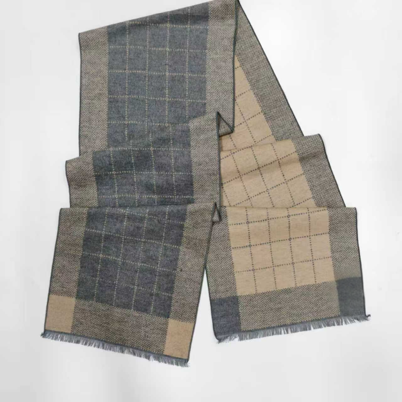 Borstad Siden Halsduk – 100% Mulberry Siden | Nordic Check