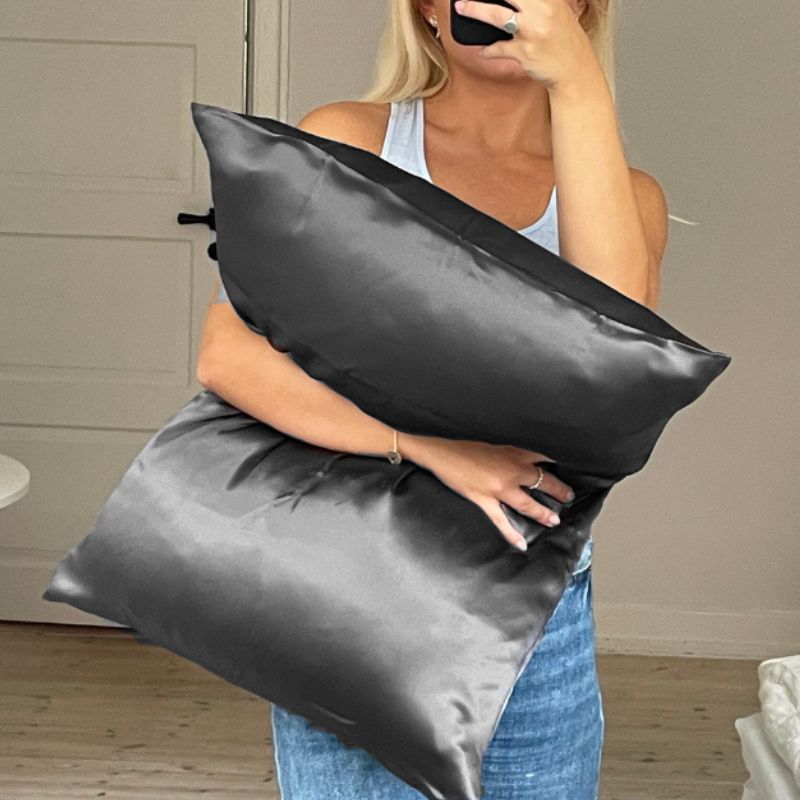 silkepudebetræk mørkegrå