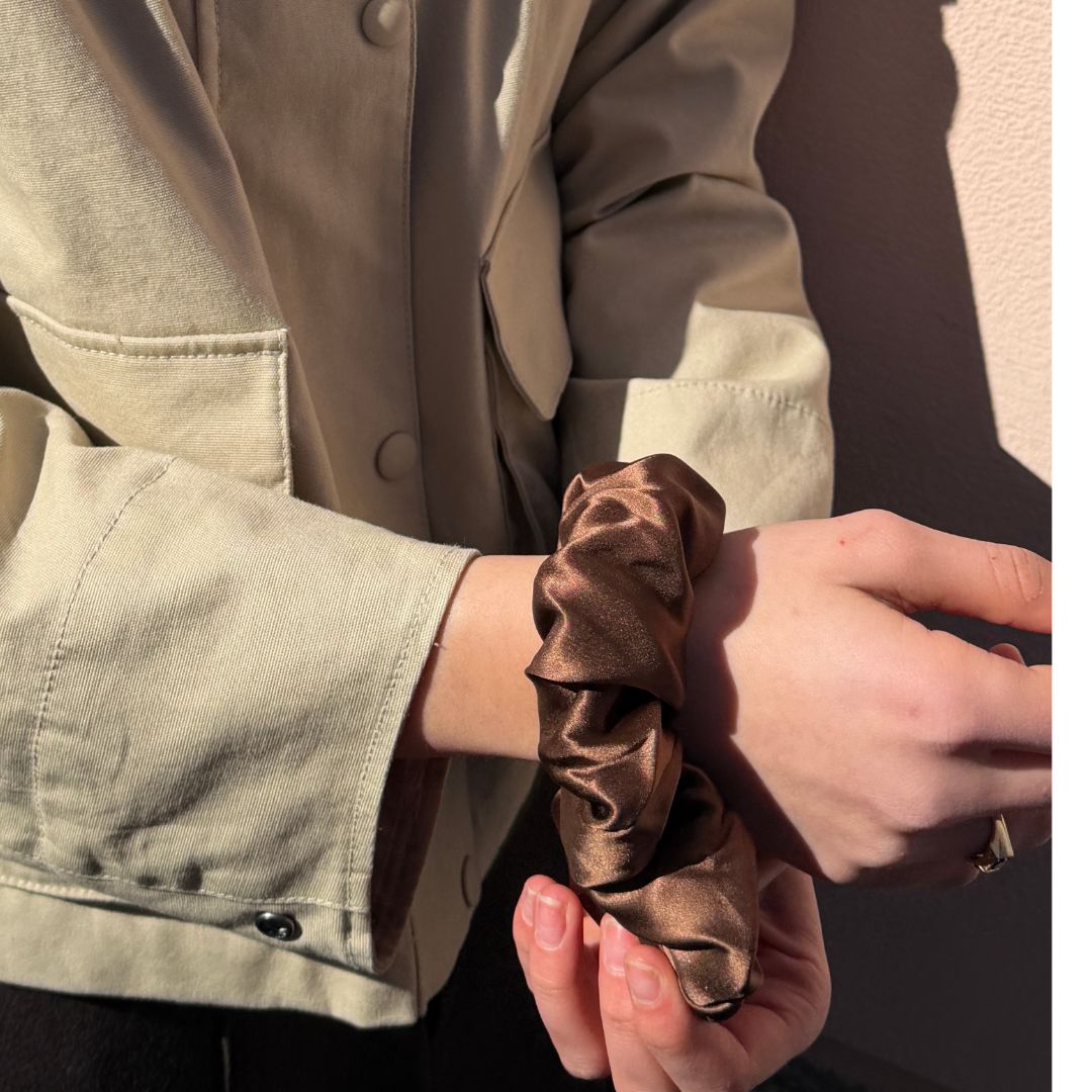 SIDEN SCRUNCHIE BIG - CHOCOLATE