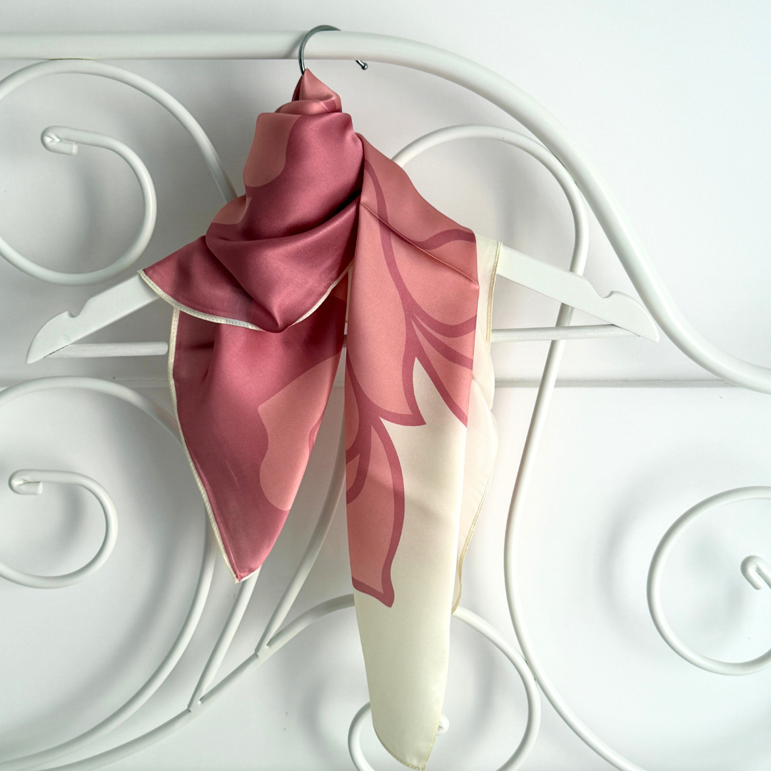 Sidensjal | Blooming Rose | 68 cm