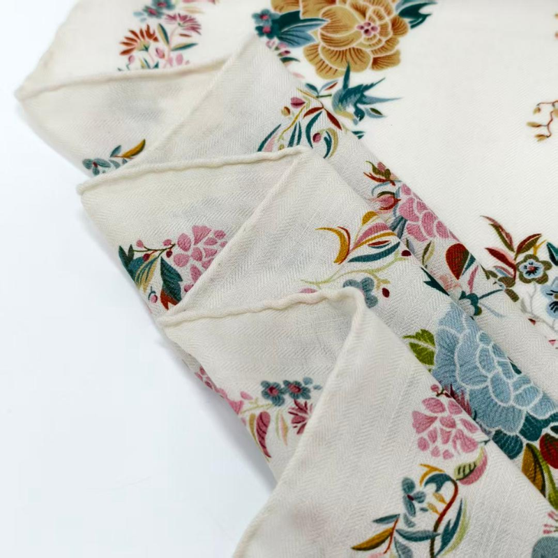 SilkWool Halsduk – 70% Ull / 30% Mulberry Siden | Ivory Garden Siden