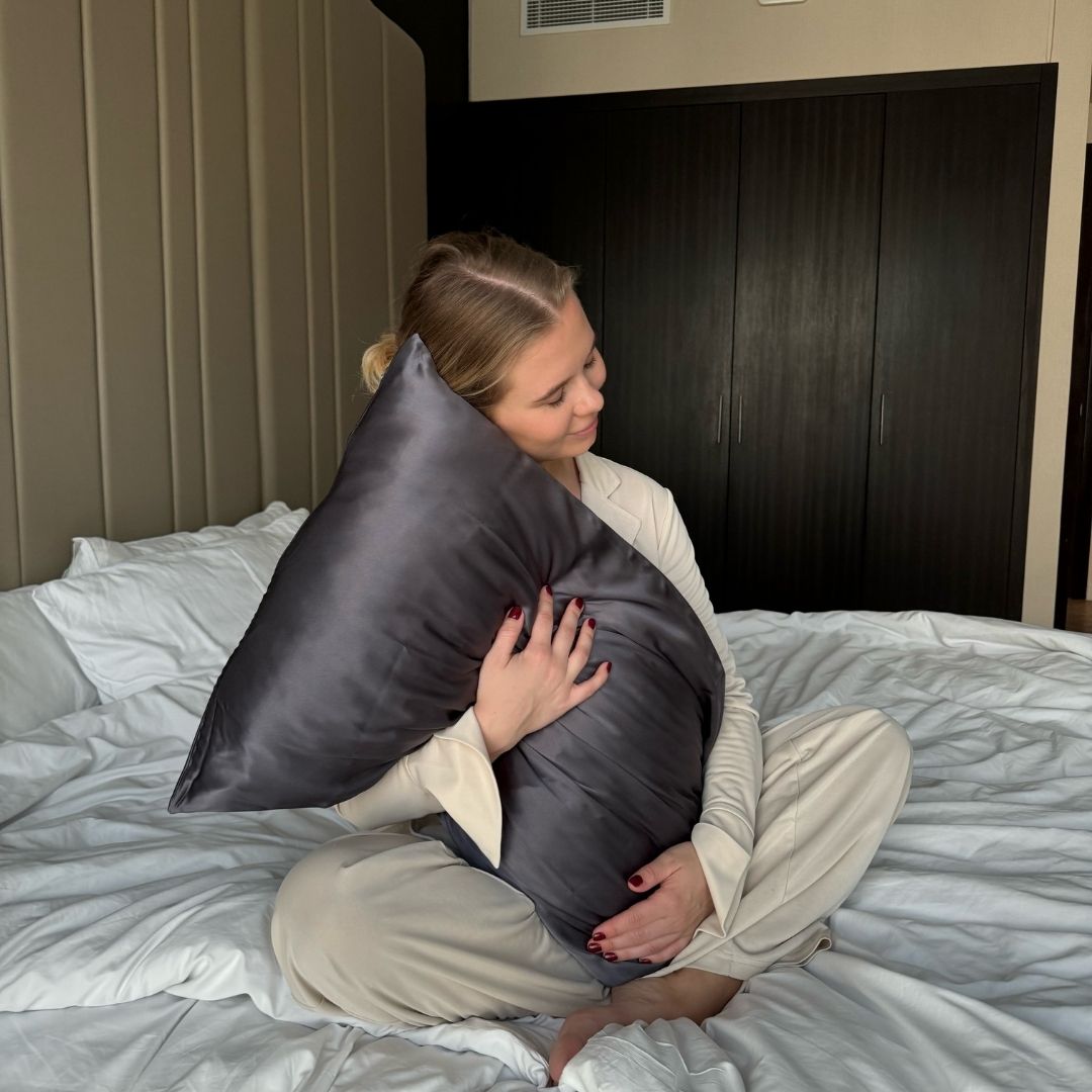 SIDENÖRNGOTT - MÖRKGRÅ