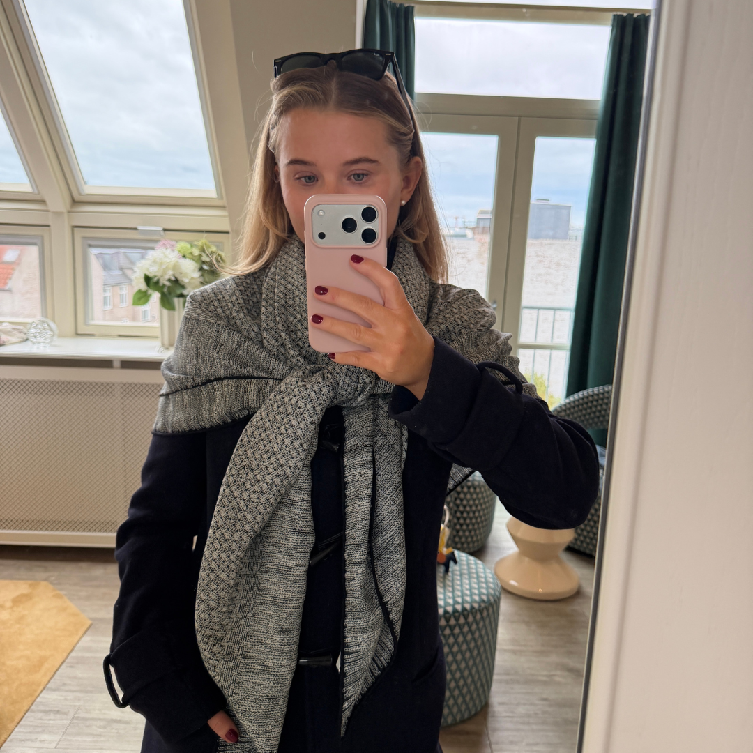 SilkWool-sjal – 70% ull / 30% mullbärssilke | Nordic Grey (XL 140x140)