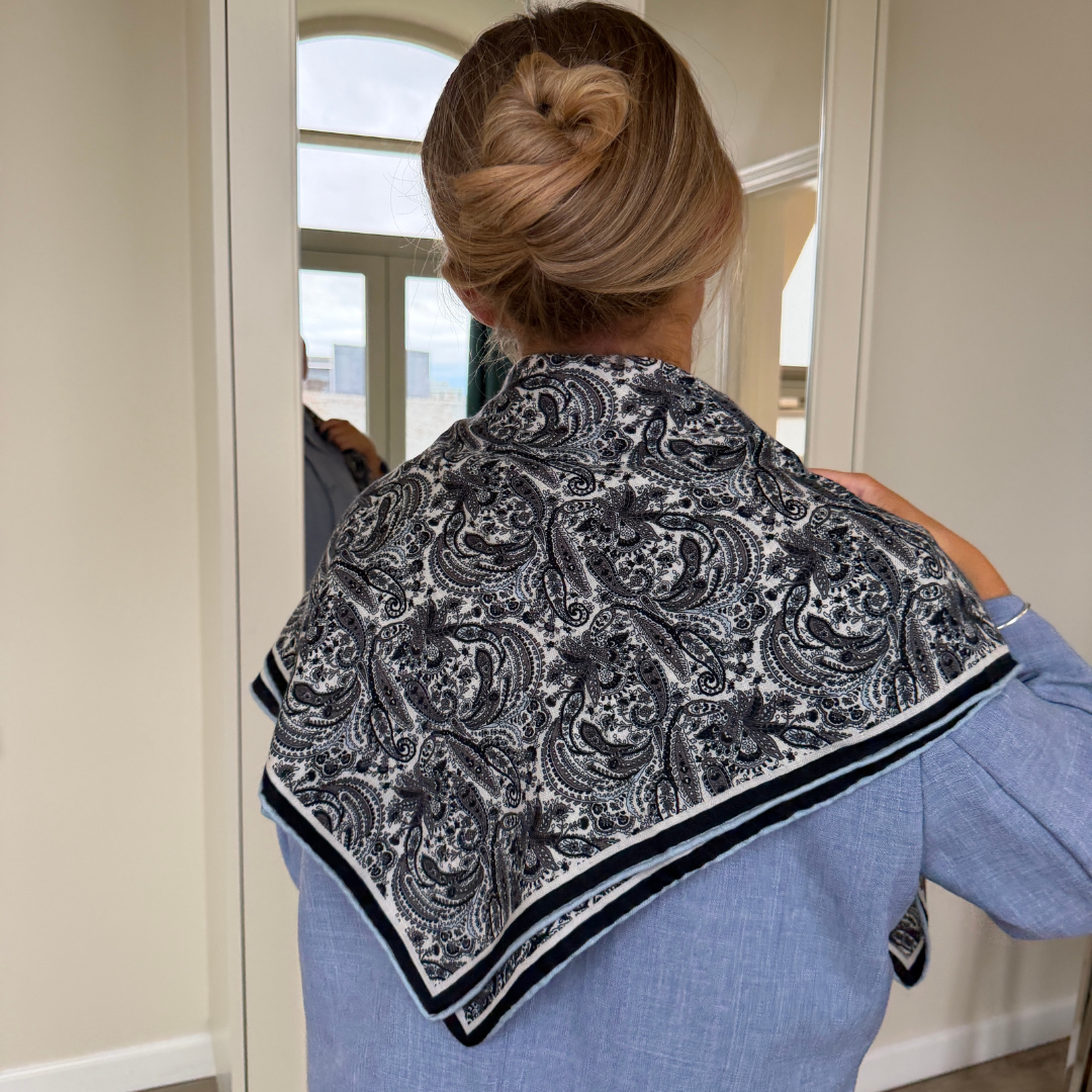 SilkWool-sjal – 70% ull / 30% mullbärssilke | Midnight Paisley