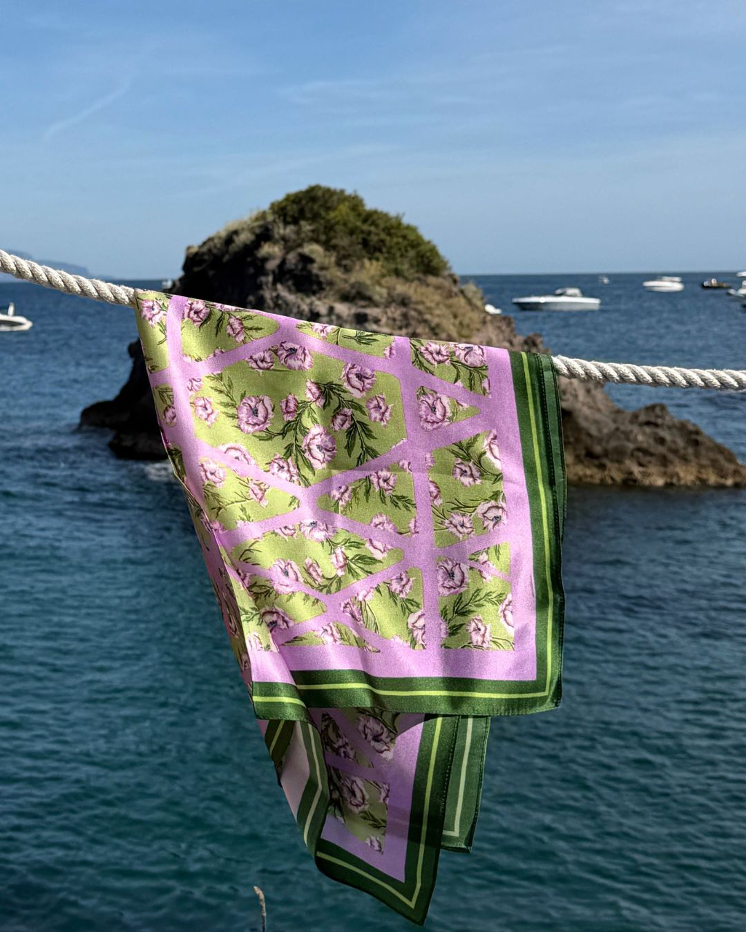 Sidensjal | Purple Flower | 68 CM