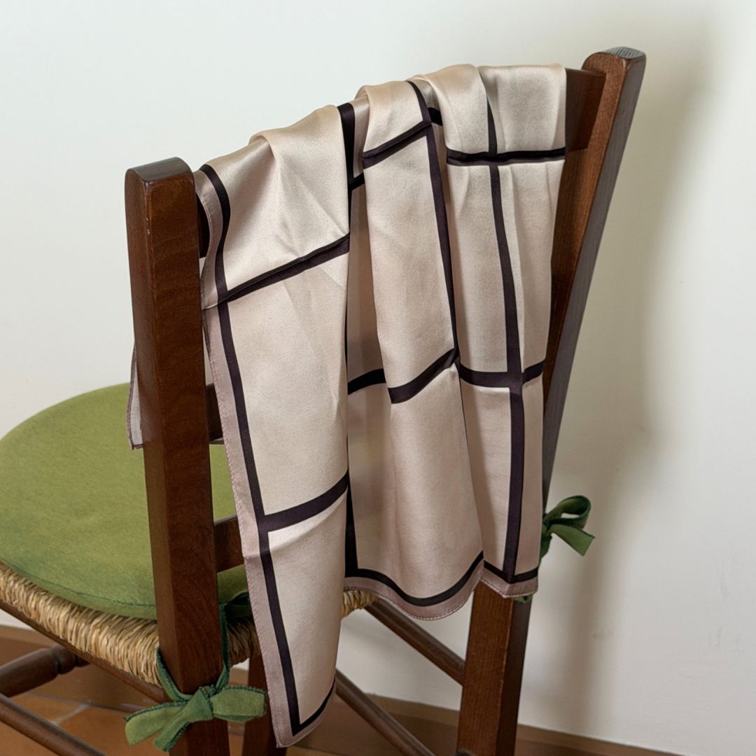 Sidenscarf | Beige | 68 CM