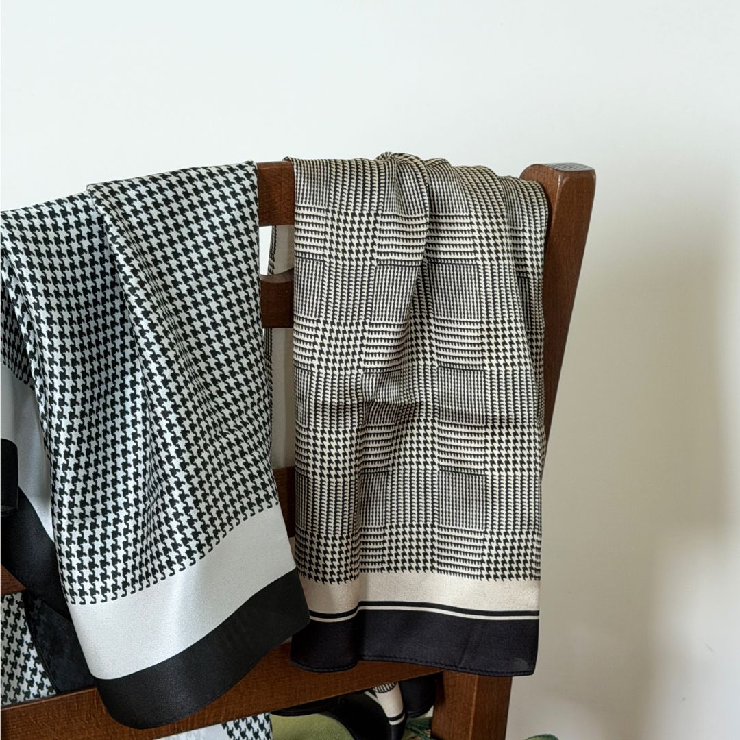 Sidenscarf | Black and White Mix | 68 CM